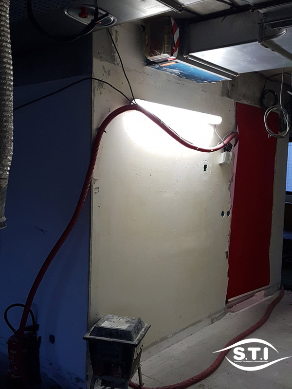 Installation électrique provisoire pour l'éclairage des chantiers -  Prévention BTP